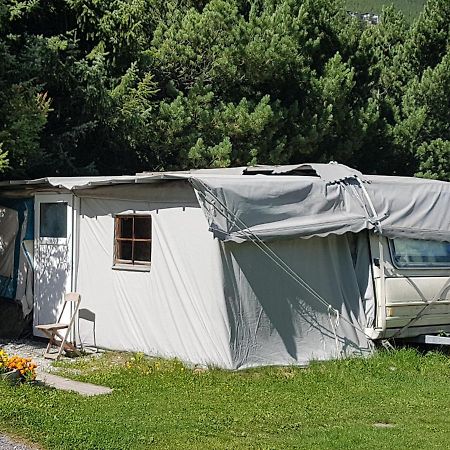 Отель Camping Schonblick Im Saas-Tal Экстерьер фото
